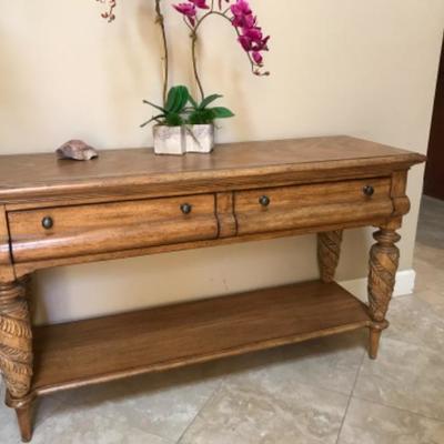 Tommy Bahama Furniture Entry Console Sofa Table or Sideboard 