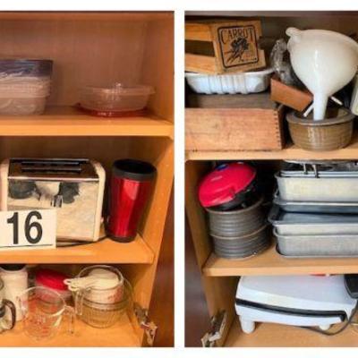 LOT#16: Contents of Kitchen Island