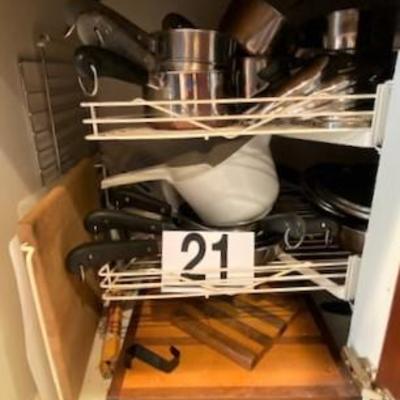 LOT#21: Kitchen Lot #3