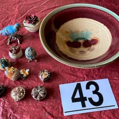 LOT#43: Signed Trinket Boxes & Cermaic Bowl