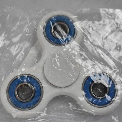 Qty 8 Fidget Spinners White & Blue - New