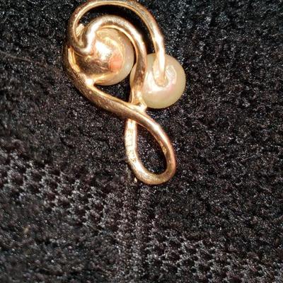 14k Pearl Pendant