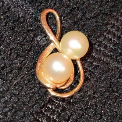 14k Pearl Pendant