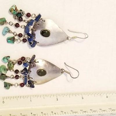 Bold dangle earings 