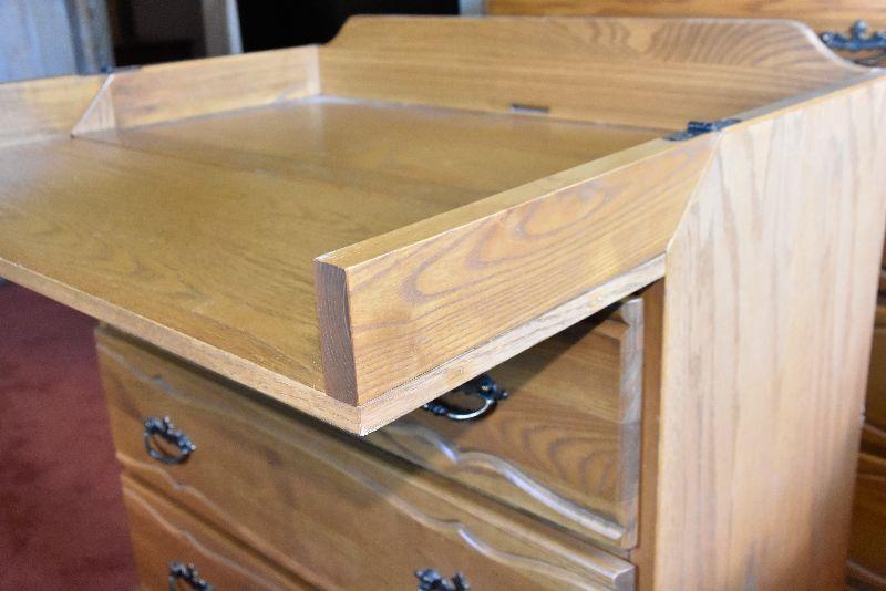 Child craft by smith changing table hotsell