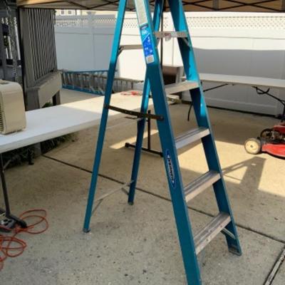 6 foot A-frame ladder lot 2636