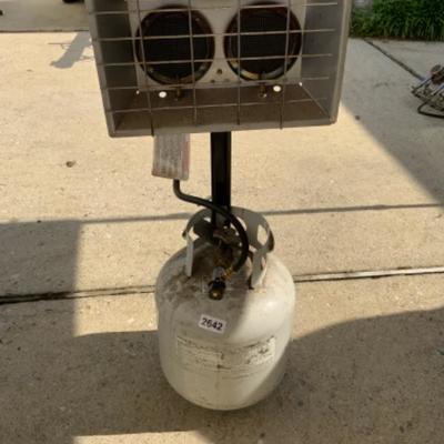 Mr. heater propane heater With propane tank Lot 2642