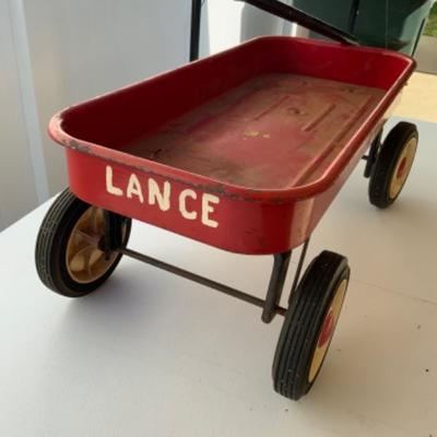 Red metal wagon lot 2654