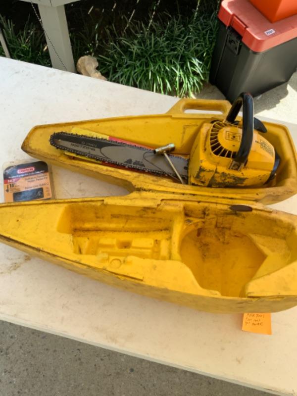 Mini Mac 6 McCulloch Gas powered chainsaw Lot 2549