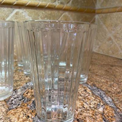Set of 10 Clear Drinking Glasses