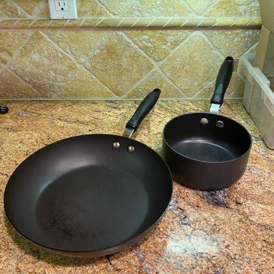 Matching Frying Pan Skillet and Sauce Pan