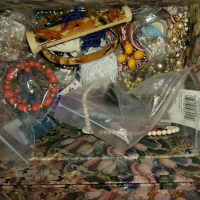 Floral Box with Jewelry inside