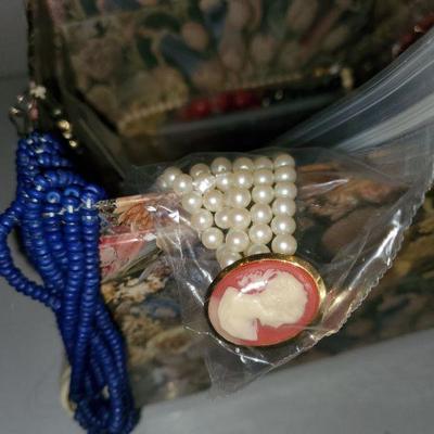 Floral Box with Jewelry inside
