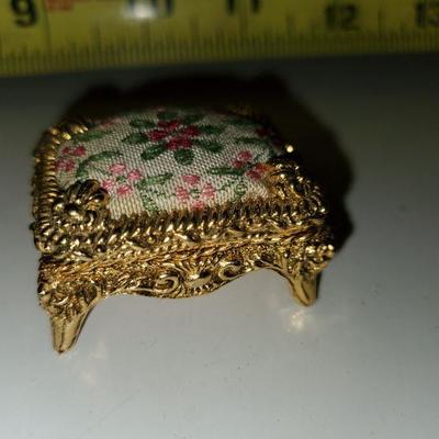 Gold Tone Trinkets