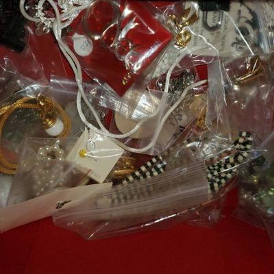 Estee Lauder Gold Box with Jewelry 