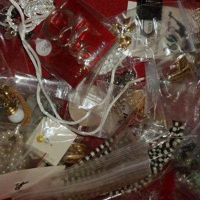 Estee Lauder Gold Box with Jewelry 