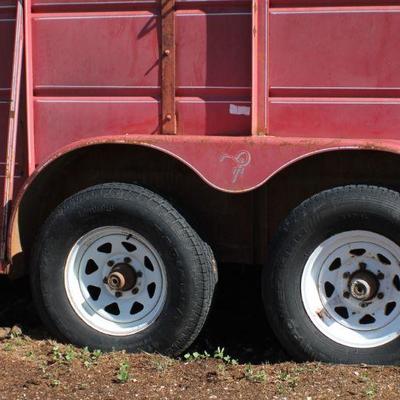 Ponderosa™ Large Livestock Trailer (20' x 6' inside area for stock + 7' storage over the truck bed for total of 27' long)