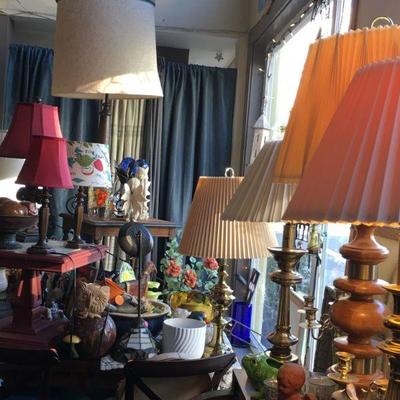 We have lots of lamps!!!!