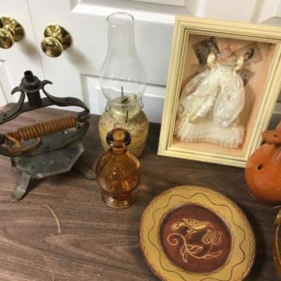 Lot-Oil lamp, Pottery, Misc