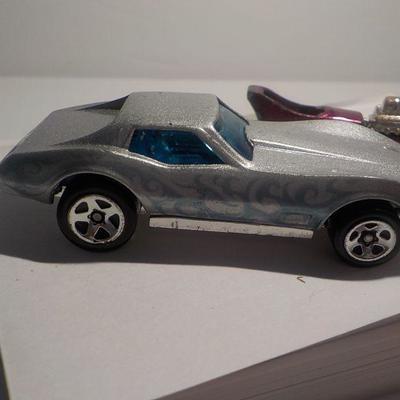 1975 Hot Wheels corvette and Johnny lighting Custom Dragster.