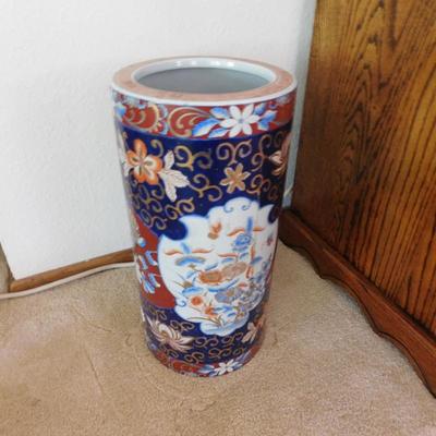 LOT 13  Chinese Porcelain Umbrella Stand