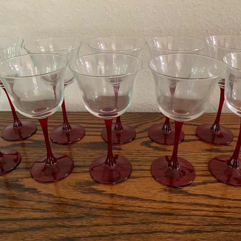 LOT 58 Red Stem Wine GLASSES SET OF 10
