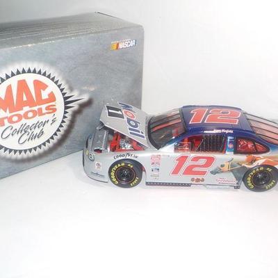 1:24 Scale Limited edition "#12 Run for the roses" Kentucky Derby.