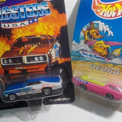 Hot Wheels Deora with surf boards and the Revellution/Ed McCuloch