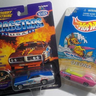 Hot Wheels Deora with surf boards and the Revellution/Ed McCuloch