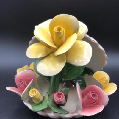 Capodimonte porcelain flowers in ceramic clam shell Italian pottery