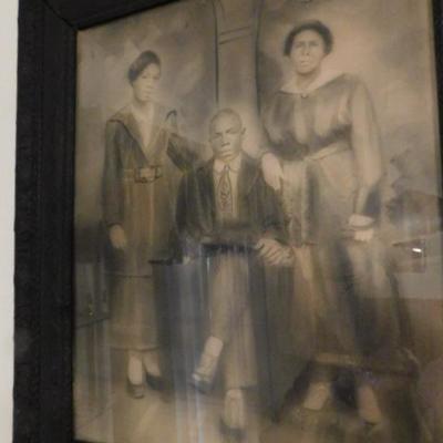 Antique Family Portrait Photo Framed 27