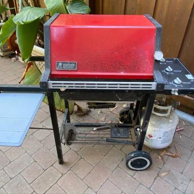 Three Burner Weber BBQ Grill with Propane Tank and Cover