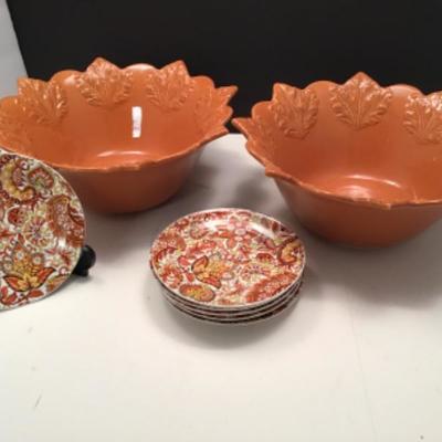 6Paisley Appetizer Plates and 2 Leaf serving bowls