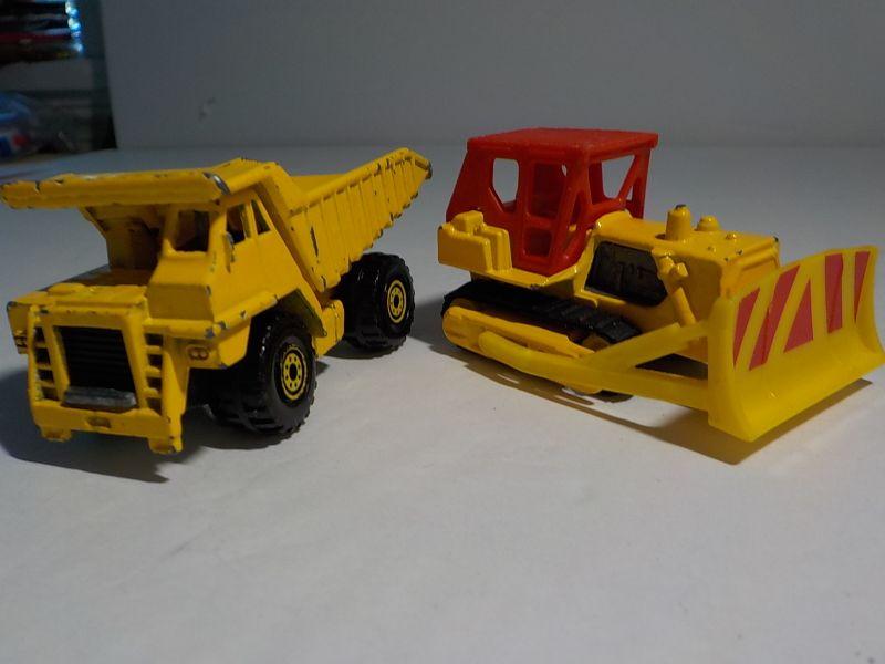 1979 hot wheels dump truck