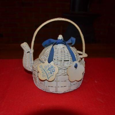 Wicker Tea Pot Decoration