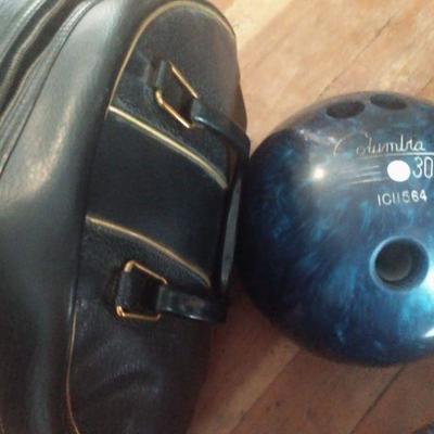 300 Columbia White dot bowling ball, bag, shoes, and ball rack.