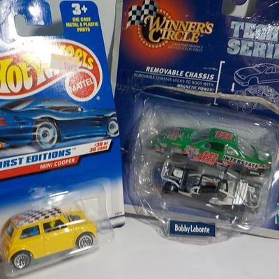 Hot wheels famous " Lecar " and removal chassis Racer.