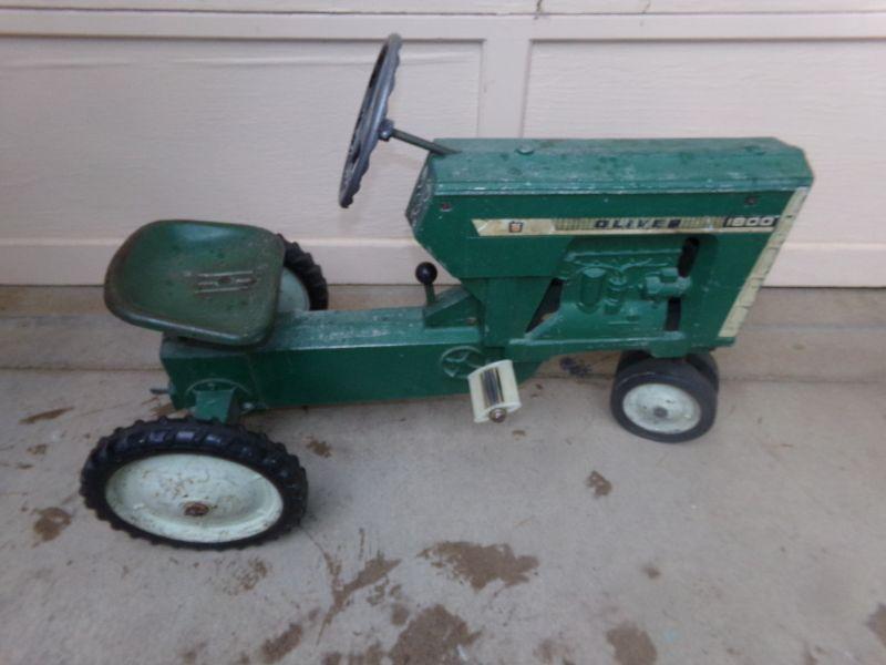 Craigslist john deere pedal tractor sales