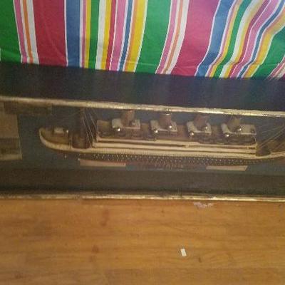 Titanic Large Collectors Shadow Box