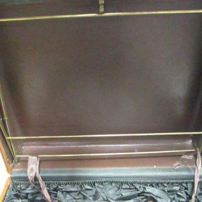Lot 1 - Vintage Samsonite Shwayder Brown Hard Sided Suitcase