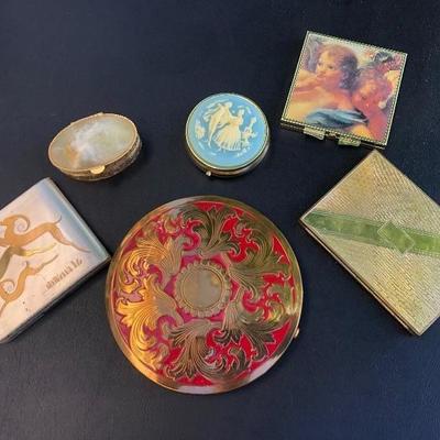 Mixed Lot of Vintage & Contemporary Makeup Compacts and Pill Box