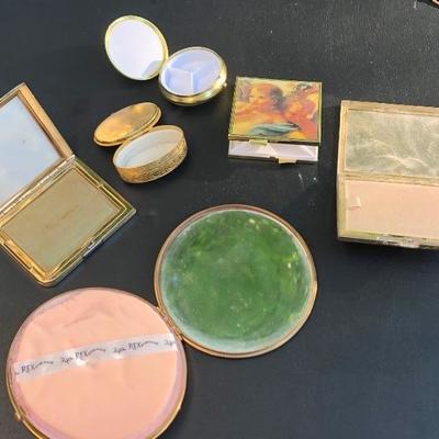 Mixed Lot of Vintage & Contemporary Makeup Compacts and Pill Box