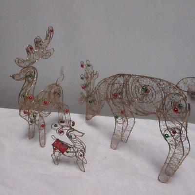 Lot 28 - Christmas Decoration Reindeer Displays