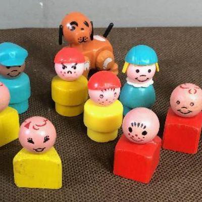 Lot #13 FISHER PRICE LITTLE PEOPLE COLLECTION 