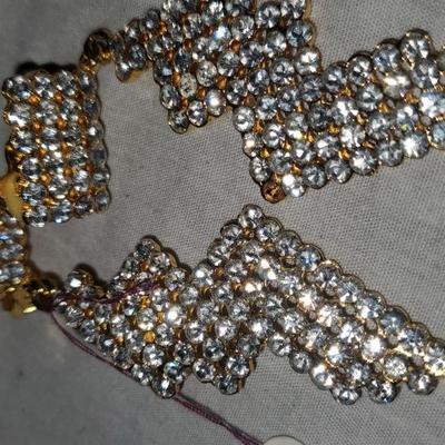 quartz CLIP ON EARRINGS 