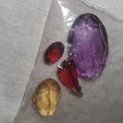 Loose Stones
