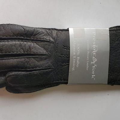 XL Womans Gloves