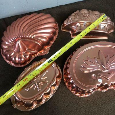 #129 Grouping of 4 JELLO Molds 
