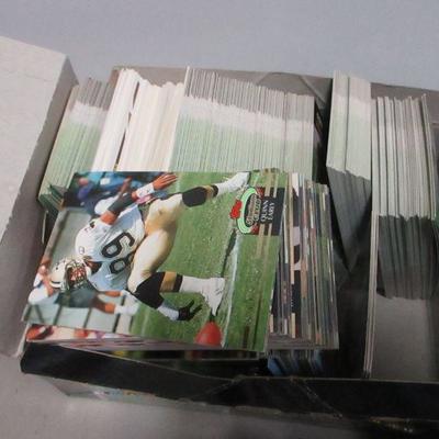 Lot 44 - Sports Collector Cards