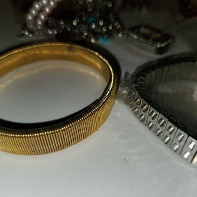 Bracelet Lot